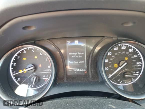 2022 Toyota Camry SE z VIN 4T1G11AK1NU666409, wystawiony jako Copart lot #70895345 z przebiegiem 109 652 mil mil oraz Szkoda całkowita • Salvage title. Historia ofert i sprzedaży dostępna na DreamBid. Obrazek 9.