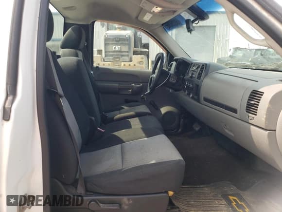 ✅ 2007 Chevrolet Silverado 1500 Work Truck • VIN: 1GCEC14C87Z549037 • Lot: 60250355. Wystawiony na Copart z przebiegiem 371 550 mil. Bezpłatny archiwum sprzedaży aukcyjnych z USA i szczegółowy raport historii pojazdu na DreamBid. Zdjęcie 10.