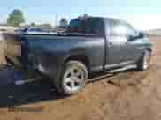 2018 Ram 1500 Tradesman z VIN 1C6RR6FT9JS171232, wystawiony jako IAAI lot #41647005 z przebiegiem 72 896 mil mil oraz . Historia ofert i sprzedaży dostępna na DreamBid. Obrazek 4.