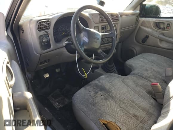 ✅ 2000 Isuzu Hombre S • VIN: 1GGCS1446Y8701468 • Lot: 73815394. Listed on Copart with 258,107 mi. Free auction sales archive from the USA and detailed vehicle history report at DreamBid. Image 8.