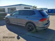 ✅ 2023 Volkswagen Tiguan SE R-Line Black • VIN: 3VVCB7AX7PM065464 • Лот: 71364395. Опубликован ранее на Copart с пробегом 20 505 миль. Бесплатный доступ к архиву аукционных продаж из США и подробный отчёт об истории автомобиля на DreamBid. Изображение 2.
