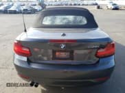✅ 2015 BMW 2 Series 228i • VIN: WBA1K5C57FV473955 • Lot: 82462245. Wystawiony na Copart z przebiegiem 71 195 mil. Bezpłatny archiwum sprzedaży aukcyjnych z USA i szczegółowy raport historii pojazdu na DreamBid. Zdjęcie 6.