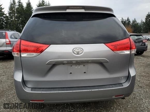 ✅ 2013 Toyota Sienna LE AAS • VIN: 5TDKK3DC0DS295953 • Lot: 92261955. Wystawiony na Copart z przebiegiem 174 248 mil. Bezpłatny archiwum sprzedaży aukcyjnych z USA i szczegółowy raport historii pojazdu na DreamBid. Zdjęcie 6.