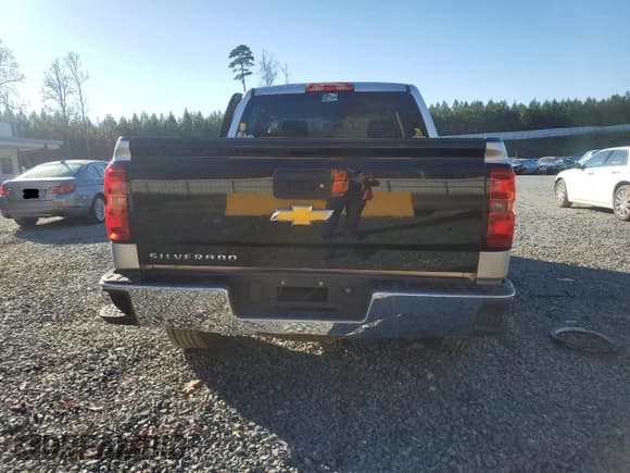 ✅ 2015 Chevrolet Silverado 1500 LT • VIN: 3GCPCREC0FG105252 • Лот: 53317074. Опубликован ранее на Copart с пробегом 202 026 миль. Бесплатный доступ к архиву аукционных продаж из США и подробный отчёт об истории автомобиля на DreamBid. Изображение 6.