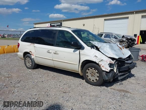 ✅ 2001 Chrysler Town & Country • VIN: 2C8GP44G41R173194 • Lot: 42189327. Wystawiony na IAAI z przebiegiem 206 929 mil. Bezpłatny archiwum sprzedaży aukcyjnych z USA i szczegółowy raport historii pojazdu na DreamBid. Zdjęcie 1.