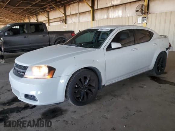 ✅ 2014 Dodge Avenger SXT • VIN: 1C3CDZCG3EN121117 • Lot: 84933384. Wystawiony na Copart z przebiegiem 121 437 mil. Bezpłatny archiwum sprzedaży aukcyjnych z USA i szczegółowy raport historii pojazdu na DreamBid. Zdjęcie 1.