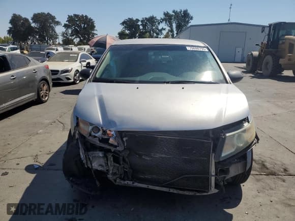 ✅ 2015 Honda Odyssey LX • VIN: 5FNRL5H21FB087306 • Lot: 70698795. Listed on Copart with 148,351 mi. Free auction sales archive from the USA and detailed vehicle history report at DreamBid. Image 5.