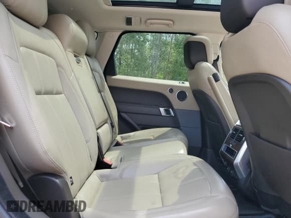 ✅ 2018 Land Rover Range Rover Sport HSE • VIN: SALWR2RK7JA195566 • Lot: 59533155. Listed on Copart with 113,974 mi. Free auction sales archive from the USA and detailed vehicle history report at DreamBid. Image 11.