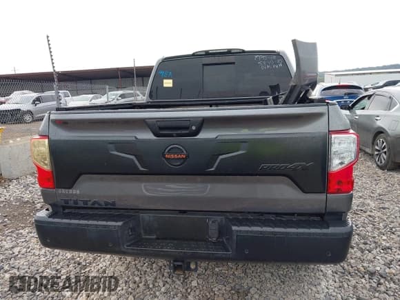 ✅ 2021 Nissan Titan SV • VIN: 1N6AA1ED3MN526499 • Lot: 43421411. Listed on IAAI with 39,638 mi. Free auction sales archive from the USA and detailed vehicle history report at DreamBid. Image 17.