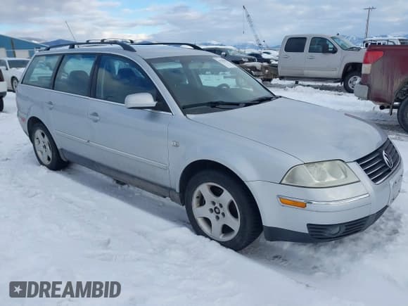 ✅ 2001 Volkswagen Passat • VIN: WVWXH63B21E230263 • Лот: 41586834. Опубликован ранее на IAAI с пробегом 137 092 миль. Бесплатный доступ к архиву аукционных продаж из США и подробный отчёт об истории автомобиля на DreamBid. Изображение 1.