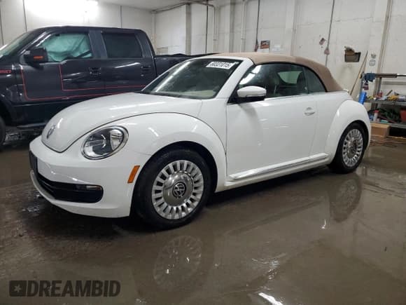 ✅ 2013 Volkswagen Beetle 2.5L w/Sound/Nav • VIN: 3VW5P7AT7DM811619 • Lot: 60331015. Listed on Copart with 115,532 mi. Free auction sales archive from the USA and detailed vehicle history report at DreamBid. Image 1.