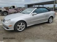 ✅ 2004 Mercedes-Benz CLK 500 • VIN: WDBTK75G44T022771 • Lot: 86141175. Wystawiony na Copart z przebiegiem 98 654 mil. Bezpłatny archiwum sprzedaży aukcyjnych z USA i szczegółowy raport historii pojazdu na DreamBid. Zdjęcie 1.