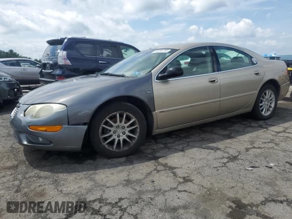 ✅ 2002 Chrysler 300M M • VIN: 2C3AE66G62H136598 • Lot: 63236195. Wystawiony na Copart z przebiegiem 131 696 mil. Bezpłatny archiwum sprzedaży aukcyjnych z USA i szczegółowy raport historii pojazdu na DreamBid. Zdjęcie 1.