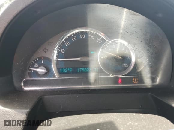 ✅ 2010 Chevrolet HHR LS • VIN: 3GNBAADB2AS631339 • Lot: 61805474. Listed on Copart with 175,022 mi. Free auction sales archive from the USA and detailed vehicle history report at DreamBid. Image 9.