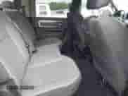 2023 Ram 1500 SLT z VIN 1C6RR7TT1PS565228, wystawiony jako IAAI lot #42532040 z przebiegiem 60 726 mil mil oraz . Historia ofert i sprzedaży dostępna na DreamBid. Obrazek 8.