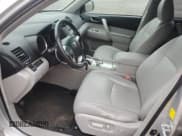 ✅ 2011 Toyota Highlander • VIN: 5TDBK3EH5BS062383 • Лот: 80079395. Опубликован ранее на Copart с пробегом 91 963 миль. Бесплатный доступ к архиву аукционных продаж из США и подробный отчёт об истории автомобиля на DreamBid. Изображение 7.