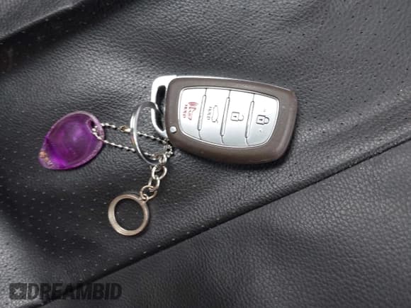 ✅ 2014 Hyundai Elantra SE • VIN: KMHDH4AEXEU105152 • Lot: 42531198. Listed on IAAI with 120,373 mi. Free auction sales archive from the USA and detailed vehicle history report at DreamBid. Image 11.