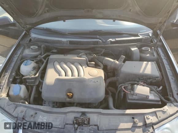 ✅ 2008 Volkswagen Jetta • VIN: 3VWTK69MX8M663324 • Лот: 71845655. Опубликован ранее на Copart с пробегом 193 719 миль. Бесплатный доступ к архиву аукционных продаж из США и подробный отчёт об истории автомобиля на DreamBid. Изображение 11.