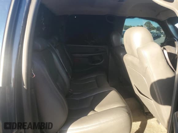 ✅ 2005 GMC Sierra 1500 • VIN: 1GTJC33255F907583 • Lot: 77574284. Wystawiony na Copart z przebiegiem Nie podano. Bezpłatny archiwum sprzedaży aukcyjnych z USA i szczegółowy raport historii pojazdu na DreamBid. Zdjęcie 10.