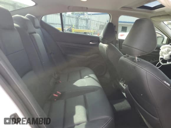 ✅ 2024 Nissan Altima SL • VIN: 1N4BL4EV3RN404590 • Lot: 84259535. Wystawiony na Copart z przebiegiem 27 014 mil. Bezpłatny archiwum sprzedaży aukcyjnych z USA i szczegółowy raport historii pojazdu na DreamBid. Zdjęcie 10.