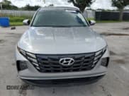 ✅ 2022 Hyundai Tucson SE • VIN: 5NMJA3AE0NH062390 • Lot: 70260264. Wystawiony na Copart z przebiegiem 284 563 mil. Bezpłatny archiwum sprzedaży aukcyjnych z USA i szczegółowy raport historii pojazdu na DreamBid. Zdjęcie 5.