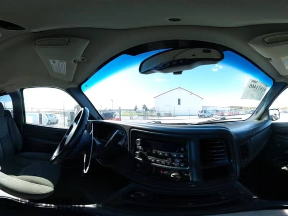 2005 Chevrolet Silverado 1500 Z71 z VIN 1GCEK19B35Z257294, wystawiony jako IAAI lot #43521460 z przebiegiem 143 098 mil mil oraz . Historia ofert i sprzedaży dostępna na DreamBid. Obrazek 19.