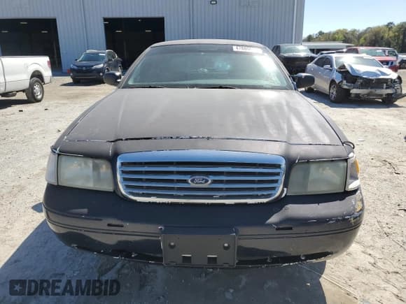✅ 2001 Ford Crown Victoria Police Interceptor • VIN: 2FAFP71W71X176814 • Лот: 47880685. Опубликован ранее на Copart с пробегом 226 118 миль. Бесплатный доступ к архиву аукционных продаж из США и подробный отчёт об истории автомобиля на DreamBid. Изображение 5.