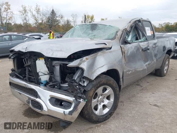 ✅ 2020 Ram 1500 Big Horn • VIN: 1C6SRFBT7LN367999 • Lot: 43456084. Wystawiony na IAAI z przebiegiem 37 408 mil. Bezpłatny archiwum sprzedaży aukcyjnych z USA i szczegółowy raport historii pojazdu na DreamBid. Zdjęcie 6.