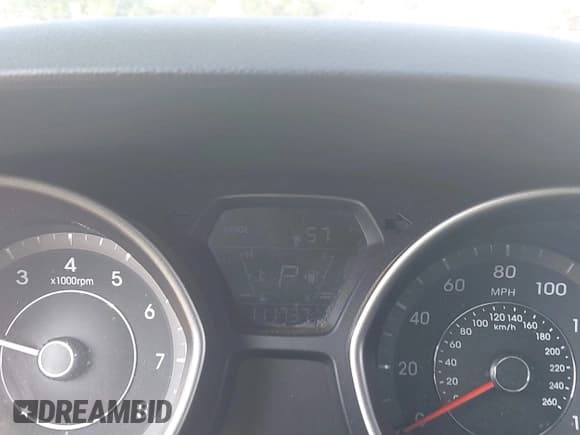 ✅ 2014 Hyundai Elantra SE • VIN: 5NPDH4AE9EH539058 • Lot: 43135781. Listed on IAAI with 111,737 mi. Free auction sales archive from the USA and detailed vehicle history report at DreamBid. Image 7.