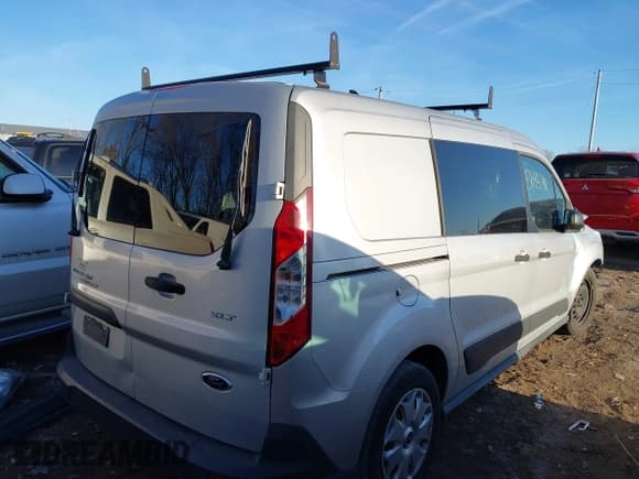 ✅ 2015 Ford Transit Connect XLT • VIN: NM0LS7F78F1196421 • Lot: 43695790. Listed on IAAI with 131,005 mi. Free auction sales archive from the USA and detailed vehicle history report at DreamBid. Image 4.