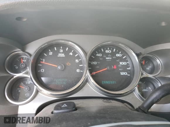 ✅ 2009 Chevrolet Silverado 1500 • VIN: 2GCEC290991103382 • Lot: 76093724. Wystawiony na Copart z przebiegiem 412 926 mil. Bezpłatny archiwum sprzedaży aukcyjnych z USA i szczegółowy raport historii pojazdu na DreamBid. Zdjęcie 9.