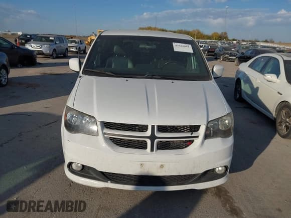 ✅ 2014 Dodge Grand Caravan R/T • VIN: 2C4RDGEG1ER316708 • Lot: 43620881. Listed on IAAI with 196,481 mi. Free auction sales archive from the USA and detailed vehicle history report at DreamBid. Image 6.