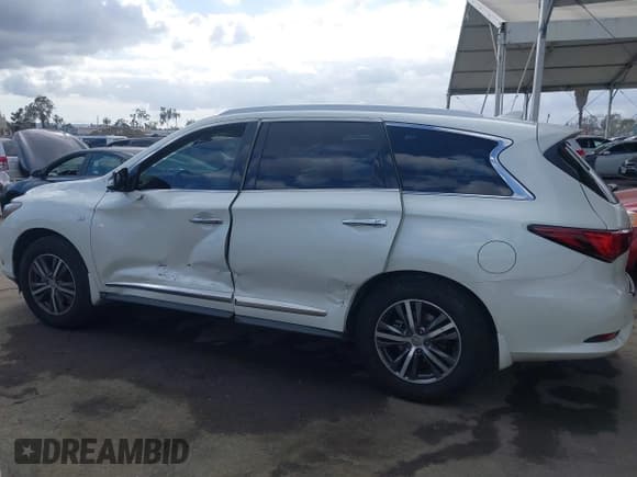 ✅ 2020 Infiniti QX60 Pure • VIN: 5N1DL0MN1LC508135 • Лот: 42040838. Опубликован ранее на IAAI с пробегом 59 195 миль. Бесплатный доступ к архиву аукционных продаж из США и подробный отчёт об истории автомобиля на DreamBid. Изображение 14.
