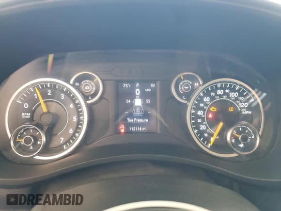 ✅ 2020 Ram 2500 Tradesman • VIN: 3C6UR5HJ3LG262376 • Lot: 49802065. Listed on Copart with 112,114 mi. Free auction sales archive from the USA and detailed vehicle history report at DreamBid. Image 9.