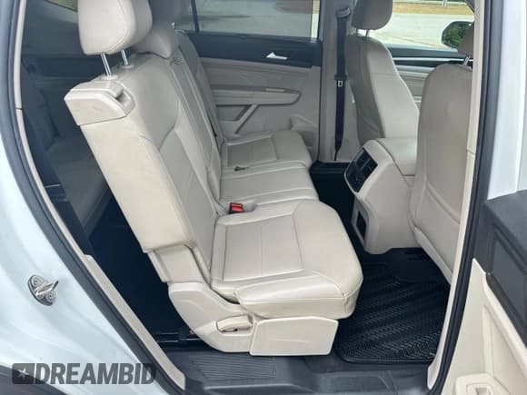 ✅ 2022 Volkswagen Atlas SE • VIN: 1V2LP2CA7NC539146 • Лот: 44814495. Опубликован ранее на Copart с пробегом 155 305 миль. Бесплатный доступ к архиву аукционных продаж из США и подробный отчёт об истории автомобиля на DreamBid. Изображение 6.