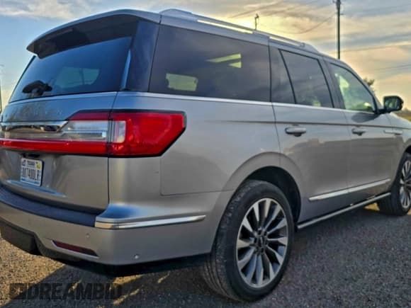 ✅ 2021 Lincoln Navigator Reserve • VIN: 5LMJJ2KT2MEL15047 • Лот: 96844425. Опубликован ранее на Copart с пробегом 113 066 миль. Бесплатный доступ к архиву аукционных продаж из США и подробный отчёт об истории автомобиля на DreamBid. Изображение 4.