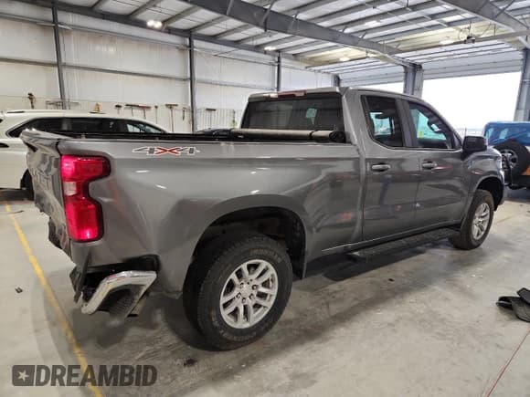 ✅ 2019 Chevrolet Silverado 1500 LT • VIN: 1GCRYDEDXKZ221803 • Lot: 93068025. Wystawiony na Copart z przebiegiem 95 064 mil. Bezpłatny archiwum sprzedaży aukcyjnych z USA i szczegółowy raport historii pojazdu na DreamBid. Zdjęcie 3.