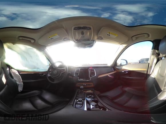 ✅ 2019 Volvo XC90 Inscription • VIN: YV4A22PL6K1430703 • Lot: 43791889. Listed on IAAI with 24,228 mi. Free auction sales archive from the USA and detailed vehicle history report at DreamBid. Image 20.