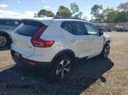 ✅ 2025 Volvo XC40 Plus Dark Theme • VIN: YV4L12UC8S2459792 • Lot: 86278155. Wystawiony na Copart z przebiegiem 1 739 mil. Bezpłatny archiwum sprzedaży aukcyjnych z USA i szczegółowy raport historii pojazdu na DreamBid. Zdjęcie 3.