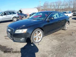 ✅ 2009 Audi A5 • VIN: WAUDK78TX9A019727 • Лот: 43786065. Опубликован ранее на IAAI с пробегом 174 548 миль. Бесплатный доступ к архиву аукционных продаж из США и подробный отчёт об истории автомобиля на DreamBid. Изображение 2.