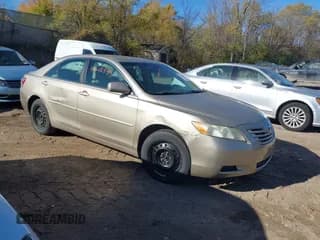✅ 2009 Toyota Camry • VIN: 4T1BE46K09U854143 • Lot: 43613593. Wystawiony na IAAI z przebiegiem 139 963 mil. Bezpłatny archiwum sprzedaży aukcyjnych z USA i szczegółowy raport historii pojazdu na DreamBid. Zdjęcie 1.