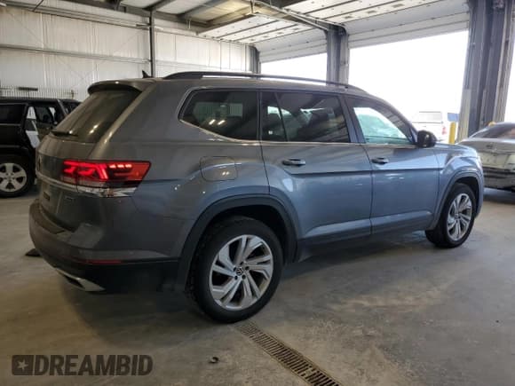 ✅ 2021 Volkswagen Atlas SE • VIN: 1V2HR2CA4MC551379 • Лот: 82222585. Опубликован ранее на Copart с пробегом 99 881 миль. Бесплатный доступ к архиву аукционных продаж из США и подробный отчёт об истории автомобиля на DreamBid. Изображение 3.