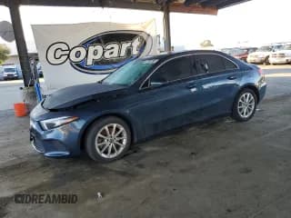 ✅ 2020 Mercedes-Benz A 220 • VIN: W1K3G4EBXLW043018 • Лот: 87303295. Опубликован ранее на Copart с пробегом 64 224 миль. Бесплатный доступ к архиву аукционных продаж из США и подробный отчёт об истории автомобиля на DreamBid. Изображение 1.