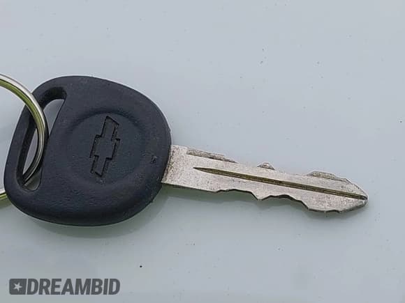 ✅ 2004 Chevrolet Silverado 1500 LS • VIN: 2GCEC19T241160407 • Лот: 43724764. Опубликован ранее на IAAI с пробегом 196 526 миль. Бесплатный доступ к архиву аукционных продаж из США и подробный отчёт об истории автомобиля на DreamBid. Изображение 11.