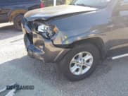 ✅ 2021 Toyota 4Runner SR5 Premium • VIN: JTENU5JR2M5906496 • Lot: 43333756. Wystawiony na IAAI z przebiegiem 59 555 mil. Bezpłatny archiwum sprzedaży aukcyjnych z USA i szczegółowy raport historii pojazdu na DreamBid. Zdjęcie 18.