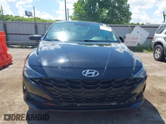 ✅ 2021 Hyundai Elantra SE • VIN: KMHLL4AG4MU173585 • Lot: 42592182. Listed on IAAI with 62,662 mi. Free auction sales archive from the USA and detailed vehicle history report at DreamBid. Image 13.