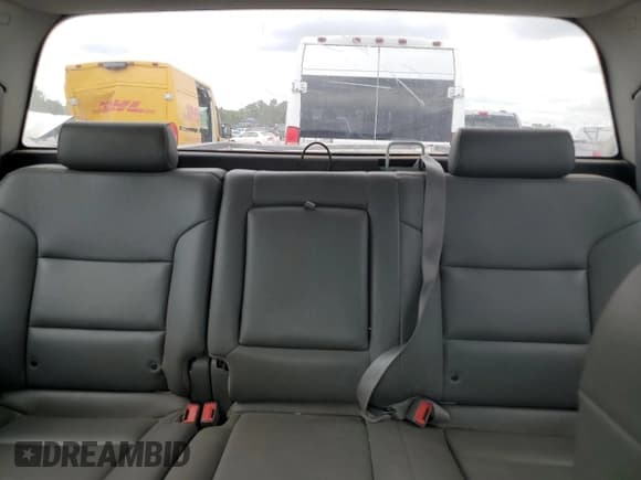 ✅ 2016 Chevrolet Silverado 2500HD Work Truck • VIN: 1GC1CUE88GF102302 • Lot: 70389884. Wystawiony na Copart z przebiegiem 316 549 mil. Bezpłatny archiwum sprzedaży aukcyjnych z USA i szczegółowy raport historii pojazdu na DreamBid. Zdjęcie 10.