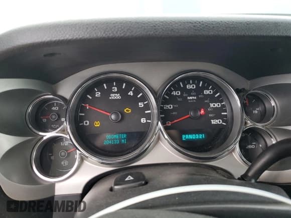 ✅ 2007 Chevrolet Silverado 1500 1LT • VIN: 2GCEK13C071640140 • Lot: 93625365. Listed on Copart with 204,133 mi. Free auction sales archive from the USA and detailed vehicle history report at DreamBid. Image 9.