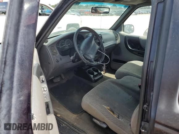 ✅ 2000 Ford Ranger XLT • VIN: 1FTZR15X4YTB28390 • Lot: 64061415. Listed on Copart with 165,592 mi. Free auction sales archive from the USA and detailed vehicle history report at DreamBid. Image 7.