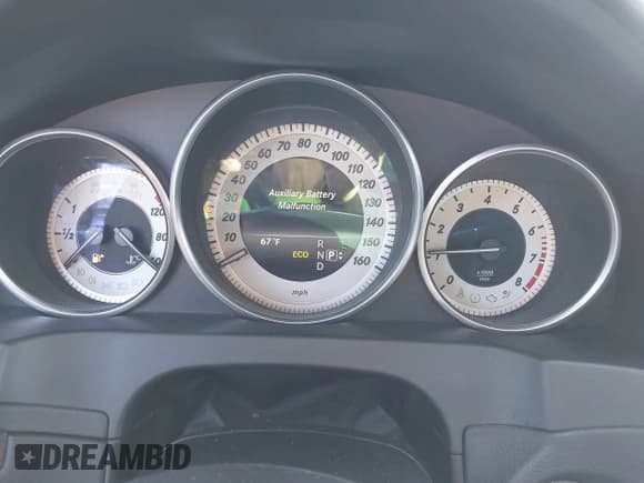 ✅ 2014 Mercedes-Benz E 350 • VIN: WDDKJ5KB3EF245838 • Лот: 42309491. Опубликован ранее на IAAI с пробегом 160 213 миль. Бесплатный доступ к архиву аукционных продаж из США и подробный отчёт об истории автомобиля на DreamBid. Изображение 7.